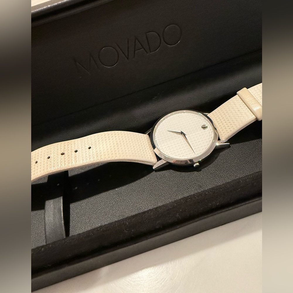 MOVADO Museum Quartz Ladies Watch